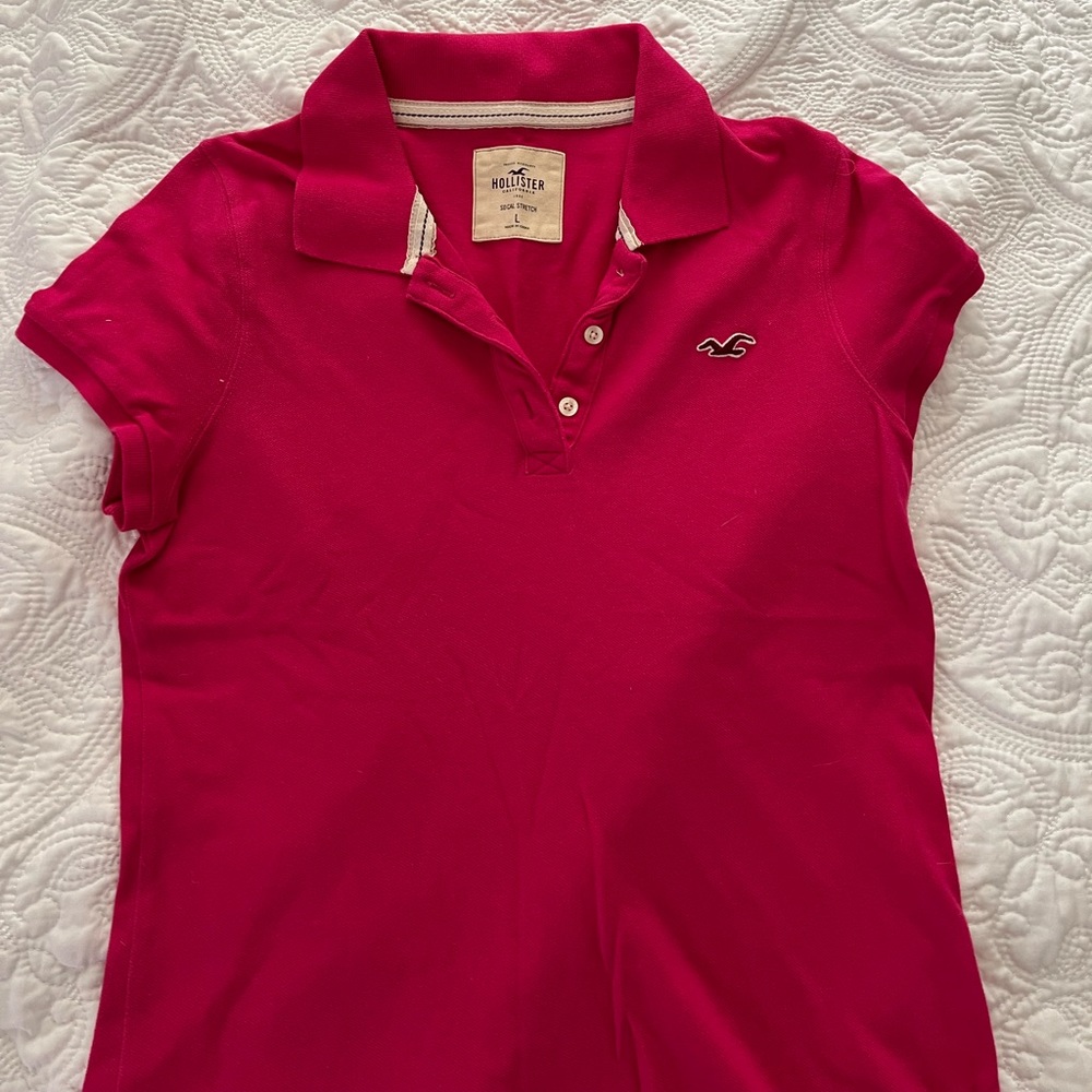 WOMEN'S HOLLISTER POLO